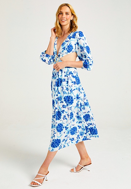 Cut-Out Midi Dress with Buckle in White Blue Floral