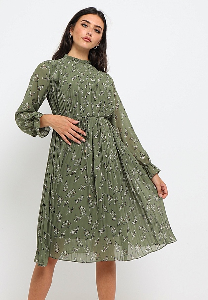 Chiffon Pleated Midi Dress in Floral Green