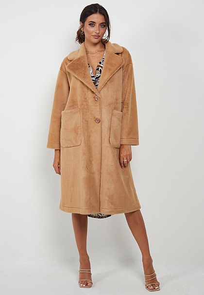 Soft and Fluffy  <strong>REVERSIBLE</strong> Oversized Faux Fur Coat