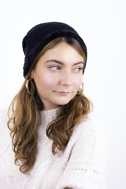 Knitted Fluffy Beanie in Black